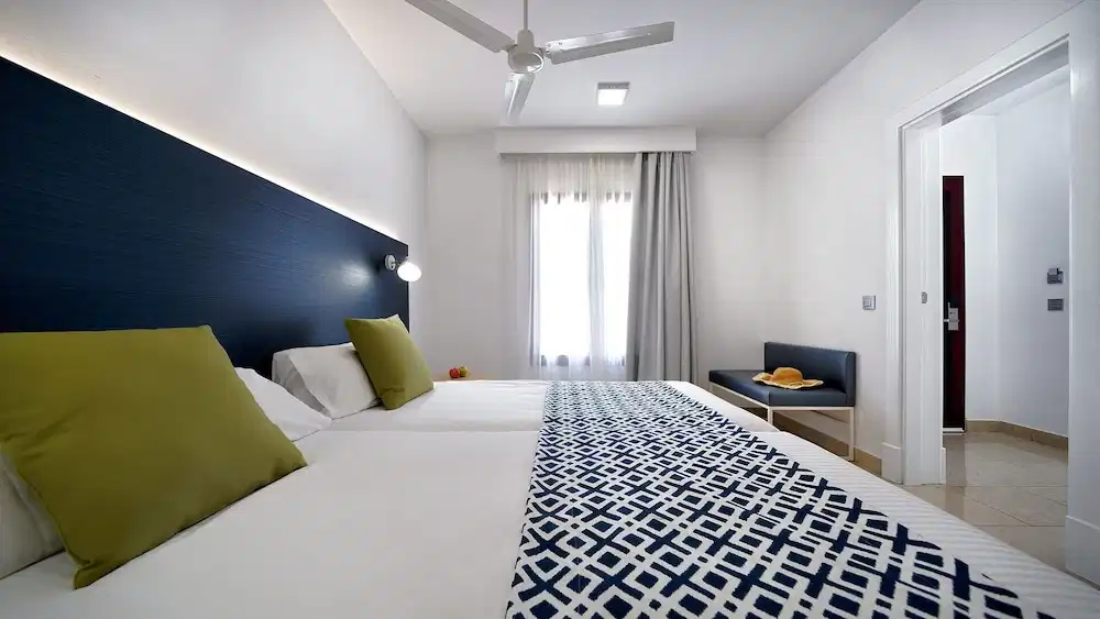 Broncemar Beach — Hotel rooms in Costa de Antigua, Canary Islands