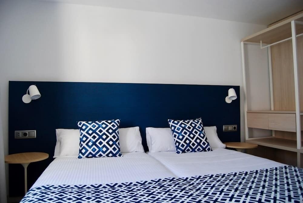 Broncemar Beach — Hotel rooms in Costa de Antigua, Canary Islands