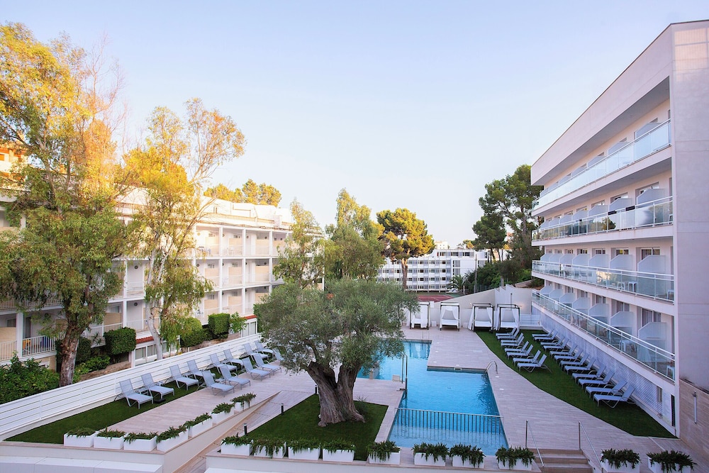 BQ Bulevar Peguera Hotel - Adults Only - zdjęcie 2