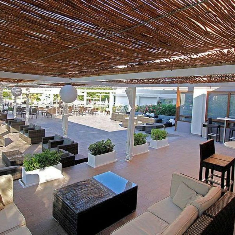 BG Hotel Caballero — Restaurant & bars in Playa de Palma, Balearic Islands