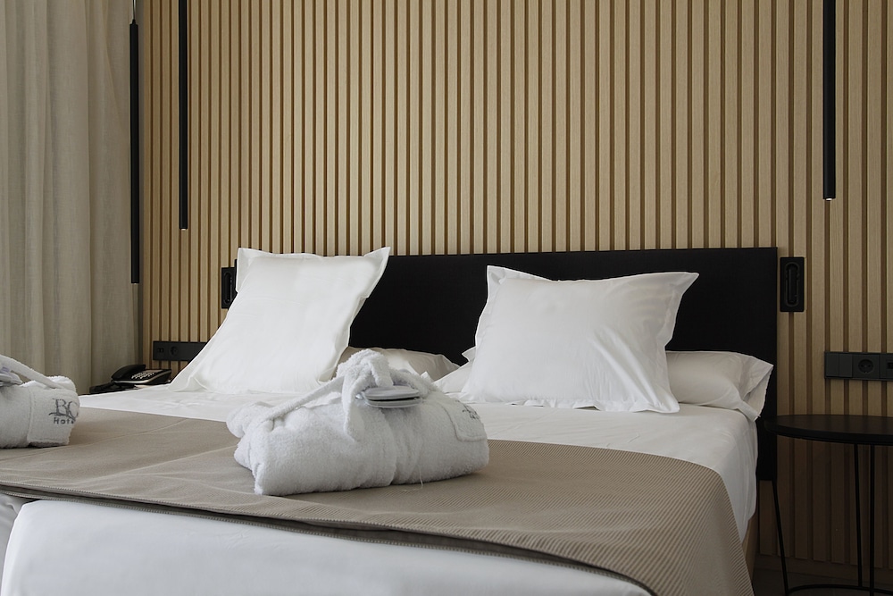 BG Hotel Caballero — Hotel rooms in Playa de Palma, Balearic Islands