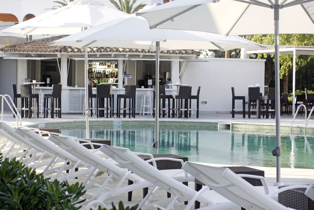 BG Hotel Caballero — Restaurant & bars in Playa de Palma, Balearic Islands