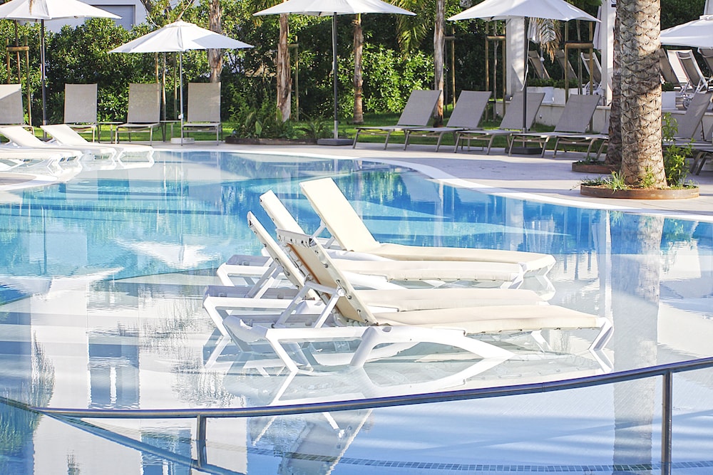 BG Hotel Caballero — Swimming pool in Playa de Palma, Balearic Islands