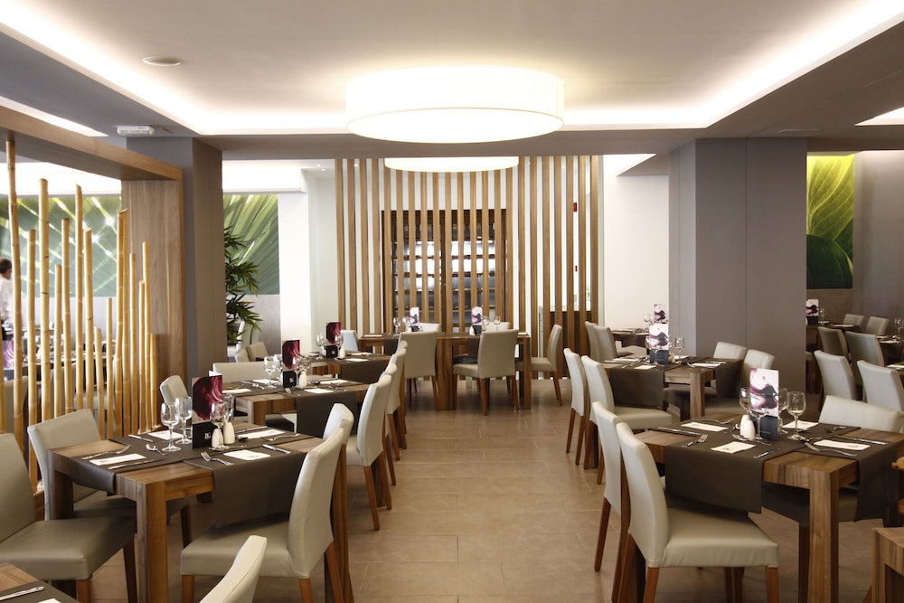 BG Hotel Caballero — Restaurant & bars in Playa de Palma, Balearic Islands