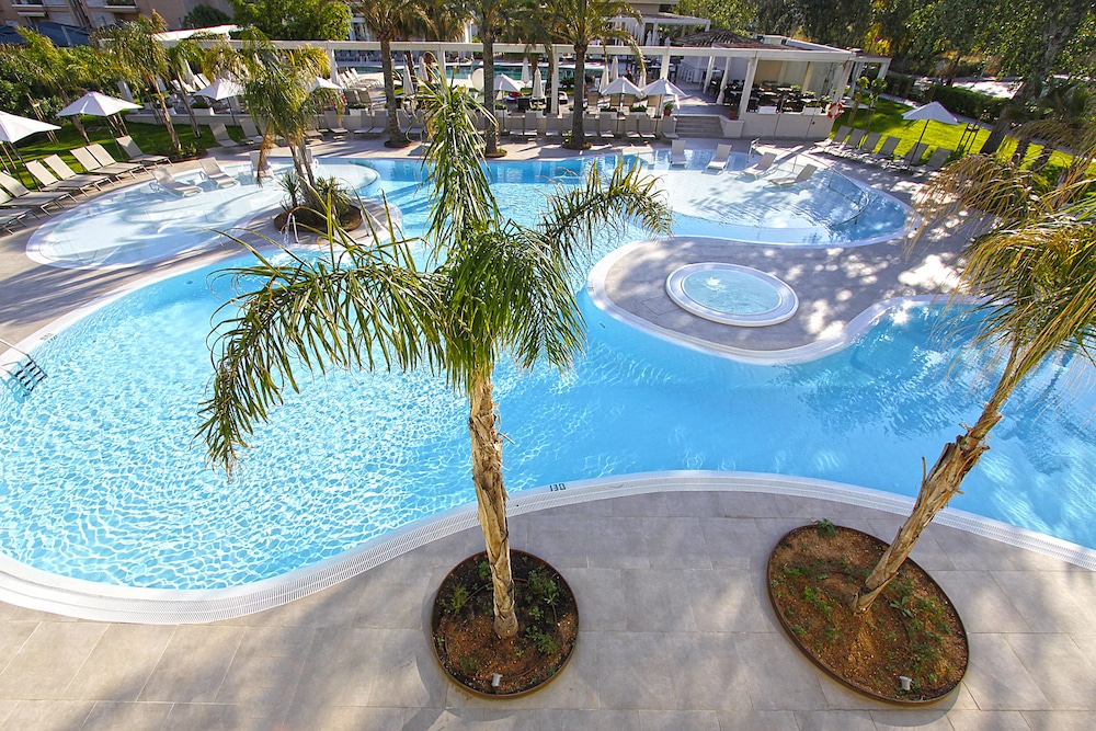 BG Hotel Caballero — Swimming pool in Playa de Palma, Balearic Islands