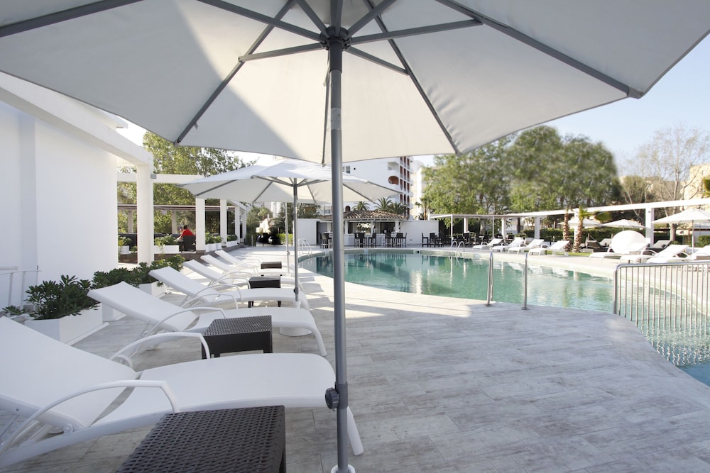 BG Hotel Caballero — Swimming pool in Playa de Palma, Balearic Islands