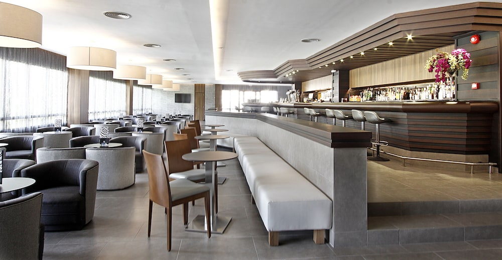 BG Hotel Caballero — Restaurant & bars in Playa de Palma, Balearic Islands