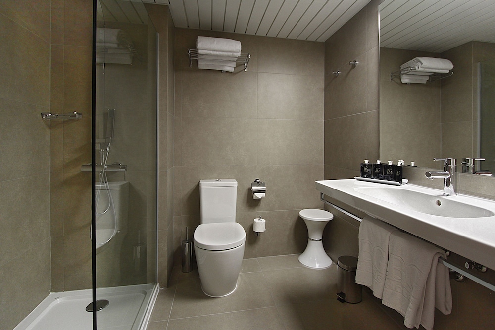 BG Hotel Caballero — Hotel rooms in Playa de Palma, Balearic Islands