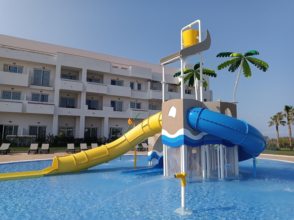 Ohtels Cabogata — Attractions for children in Almeria, Andalusia
