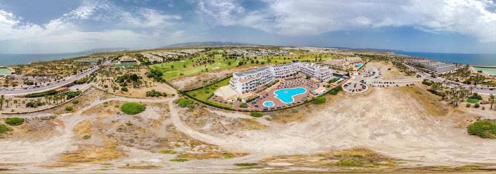 Ohtels Cabogata — Swimming pool in Almeria, Andalusia