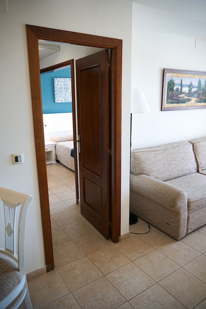 Ohtels Cabogata — Hotel rooms in Almeria, Andalusia