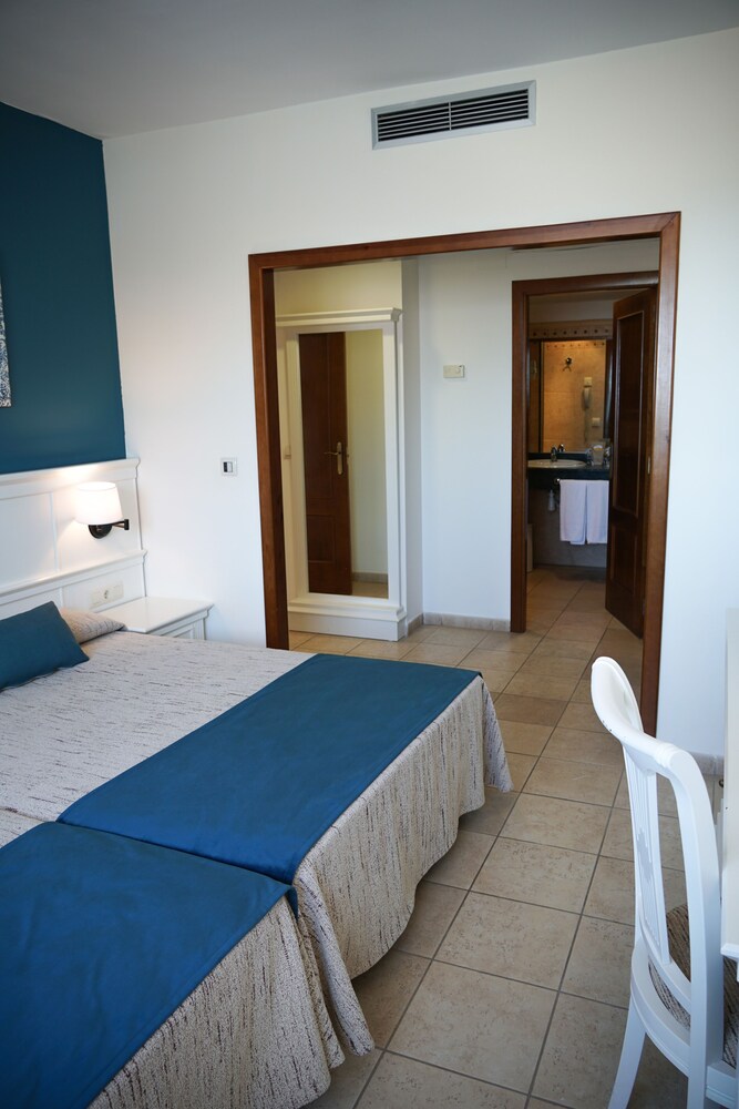 Ohtels Cabogata — Hotel rooms in Almeria, Andalusia