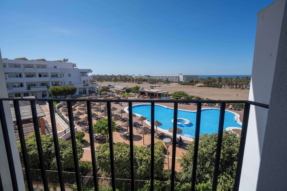 Ohtels Cabogata — Swimming pool in Almeria, Andalusia