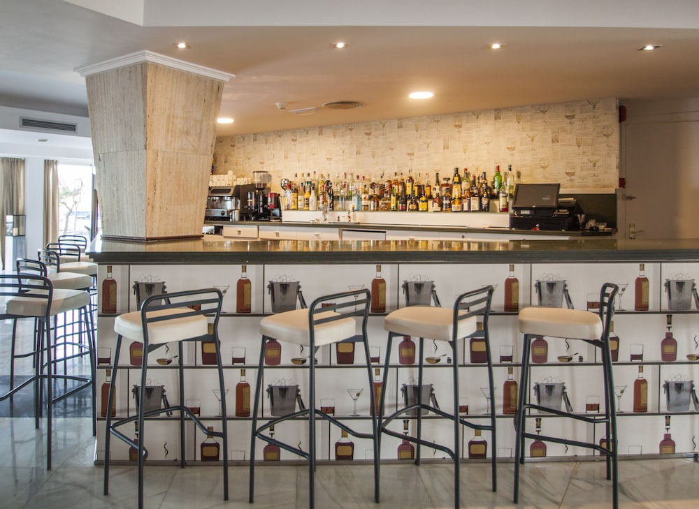 Catalonia Del Mar - Adults Only — Restaurant & bars in Cala Bona, Balearic Islands