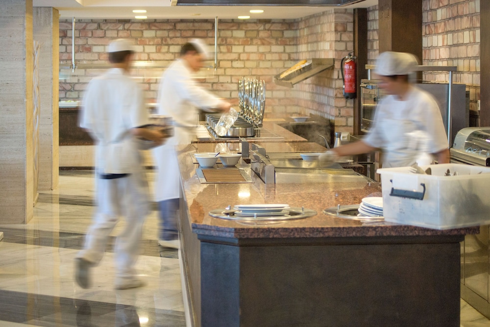 Catalonia Del Mar - Adults Only — Restaurant & bars in Cala Bona, Balearic Islands