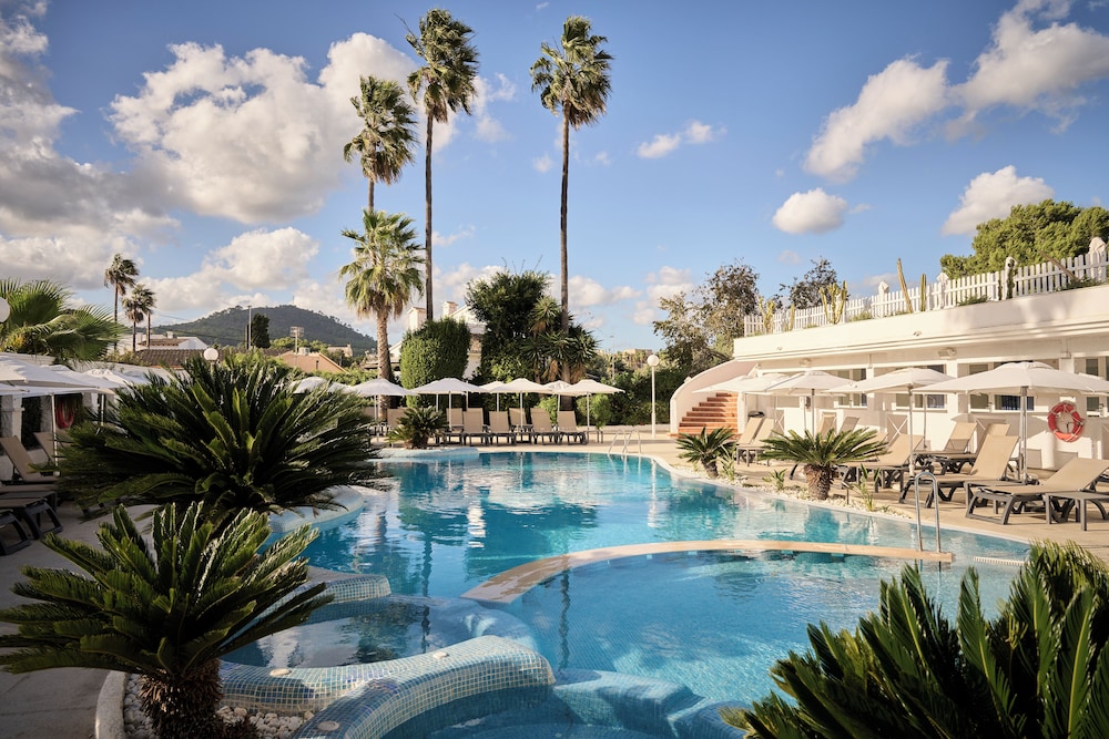 Catalonia Del Mar - Adults Only — Swimming pool in Cala Bona, Balearic Islands