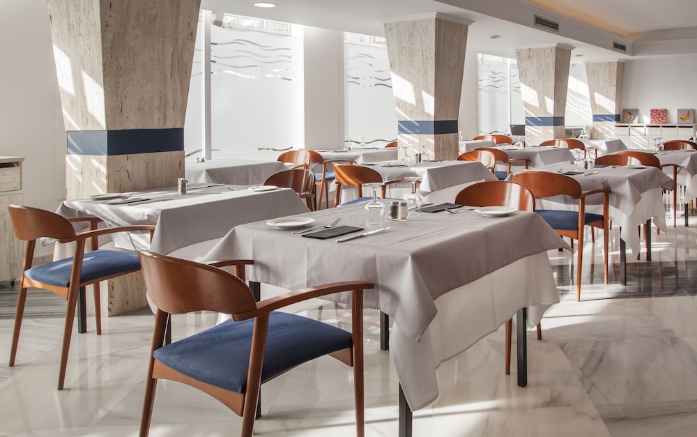 Catalonia Del Mar - Adults Only — Restaurant & bars in Cala Bona, Balearic Islands