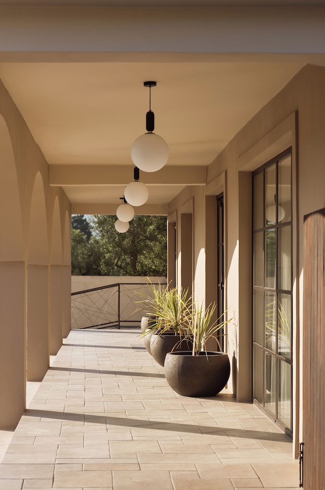 Filoxenia Hotel Zakynthos — Hotel building in Tsilivi, Ionian Islands