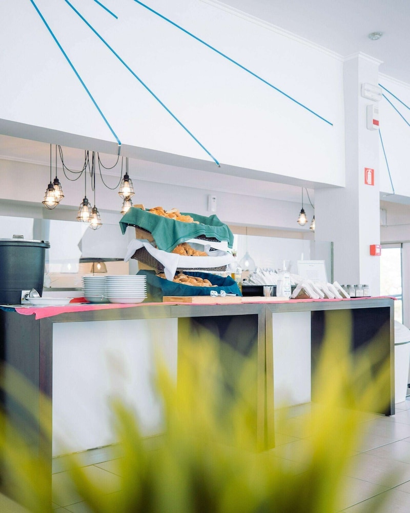 Filoxenia Hotel Zakynthos — Restaurant & bars in Tsilivi, Ionian Islands