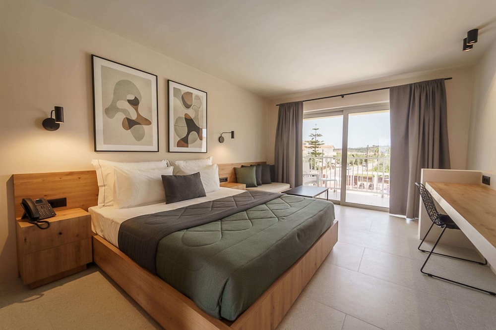 Filoxenia Hotel Zakynthos — Hotel rooms in Tsilivi, Ionian Islands