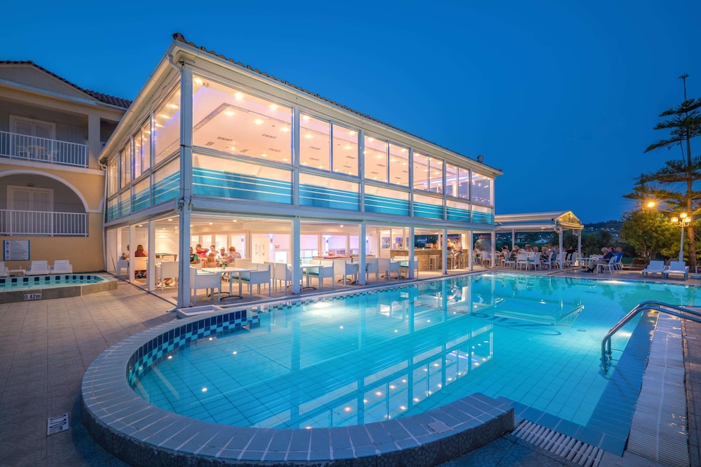 Filoxenia Hotel Zakynthos — Swimming pool in Tsilivi, Ionian Islands