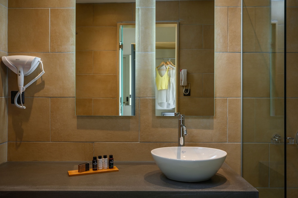 Mare Boutique - Adults Only — Hotel rooms in Georgioupolis