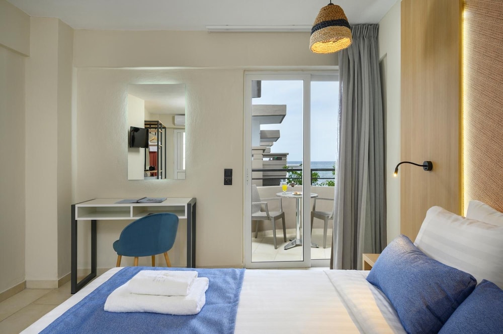 Mare Boutique - Adults Only — Hotel rooms in Georgioupolis
