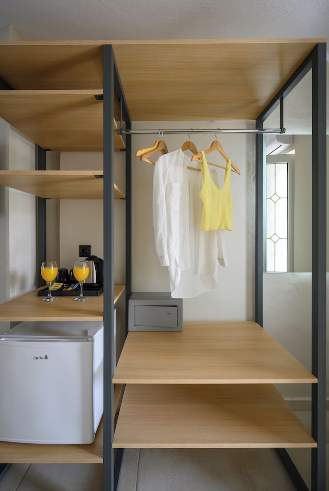 Mare Boutique - Adults Only — Hotel rooms in Georgioupolis