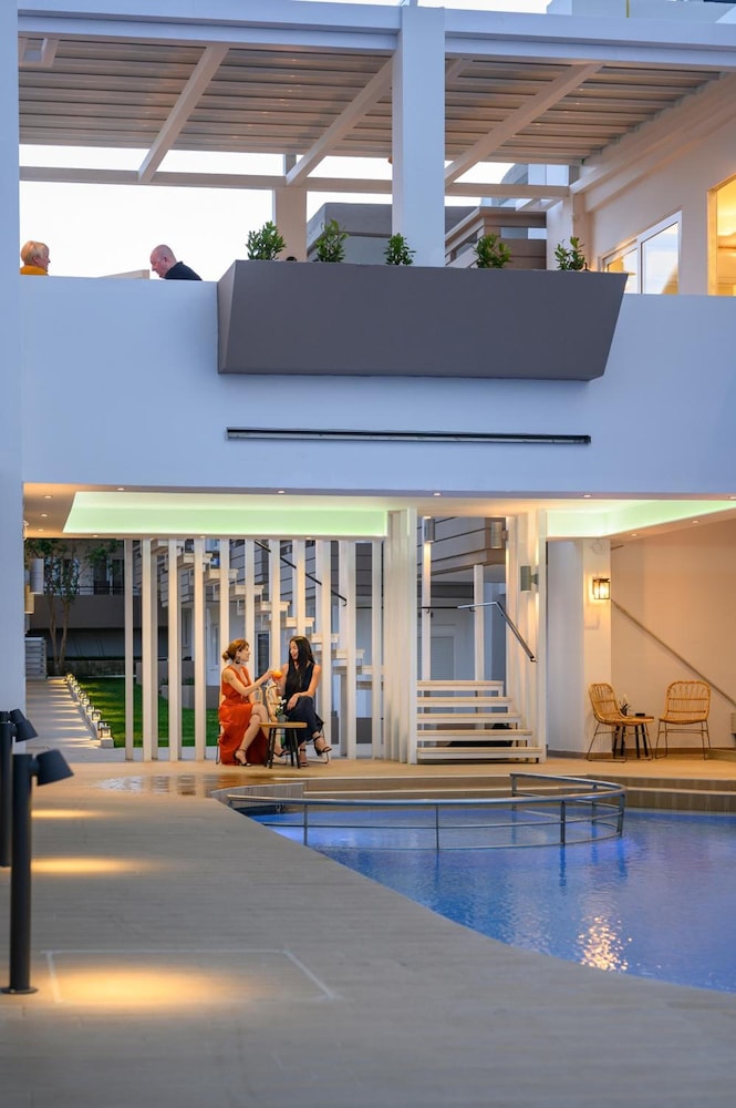 Mare Boutique - Adults Only — Swimming pool in Georgioupolis