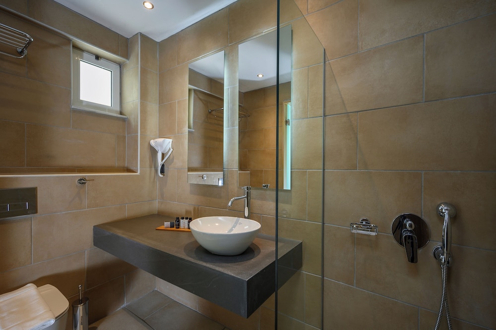 Mare Boutique - Adults Only — Hotel rooms in Georgioupolis