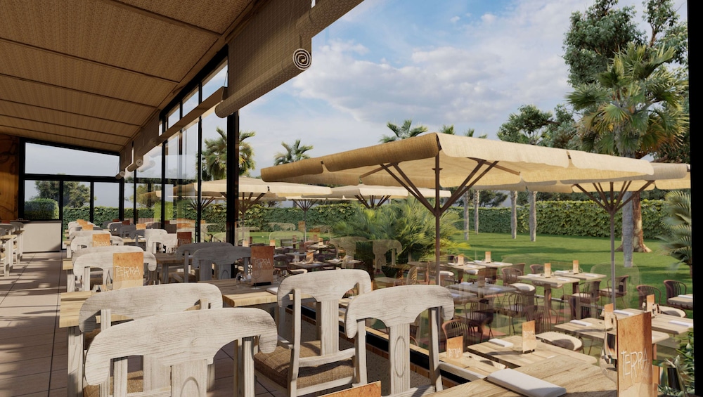 Cala Millor Garden, Adults Only — Restaurant & bars in Cala Millor, Balearic Islands