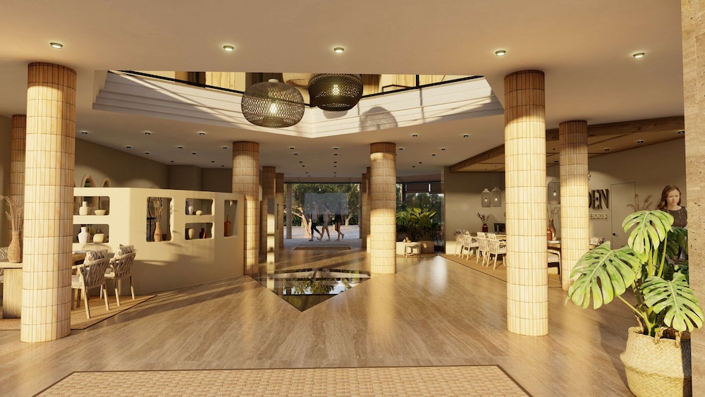 Cala Millor Garden, Adults Only — Hotel building in Cala Millor, Balearic Islands