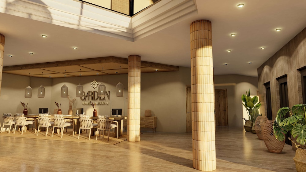 Cala Millor Garden, Adults Only — Hotel building in Cala Millor, Balearic Islands