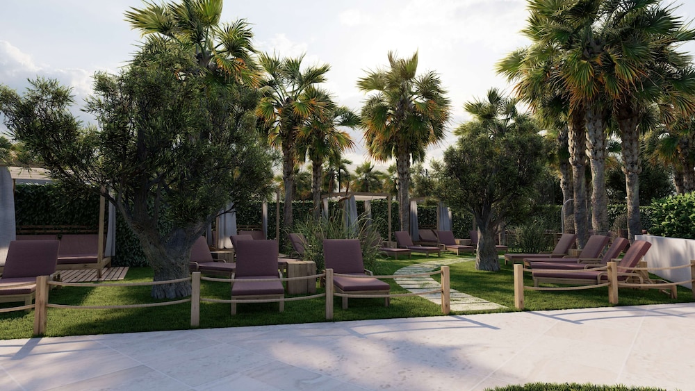 Cala Millor Garden, Adults Only — Hotel building in Cala Millor, Balearic Islands