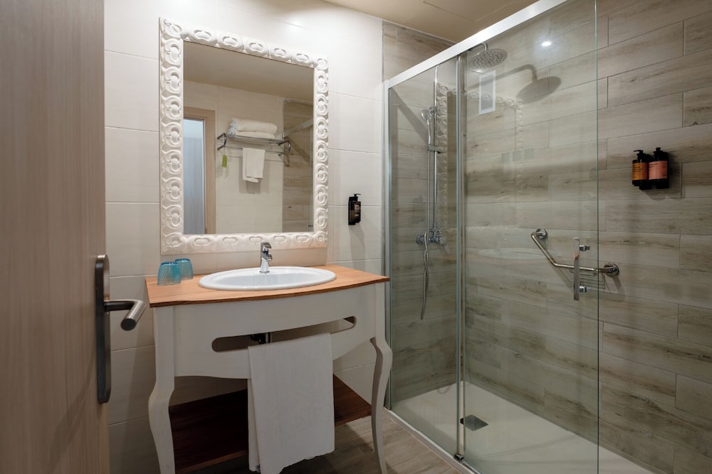 Cala Millor Garden, Adults Only — Hotel rooms in Cala Millor, Balearic Islands
