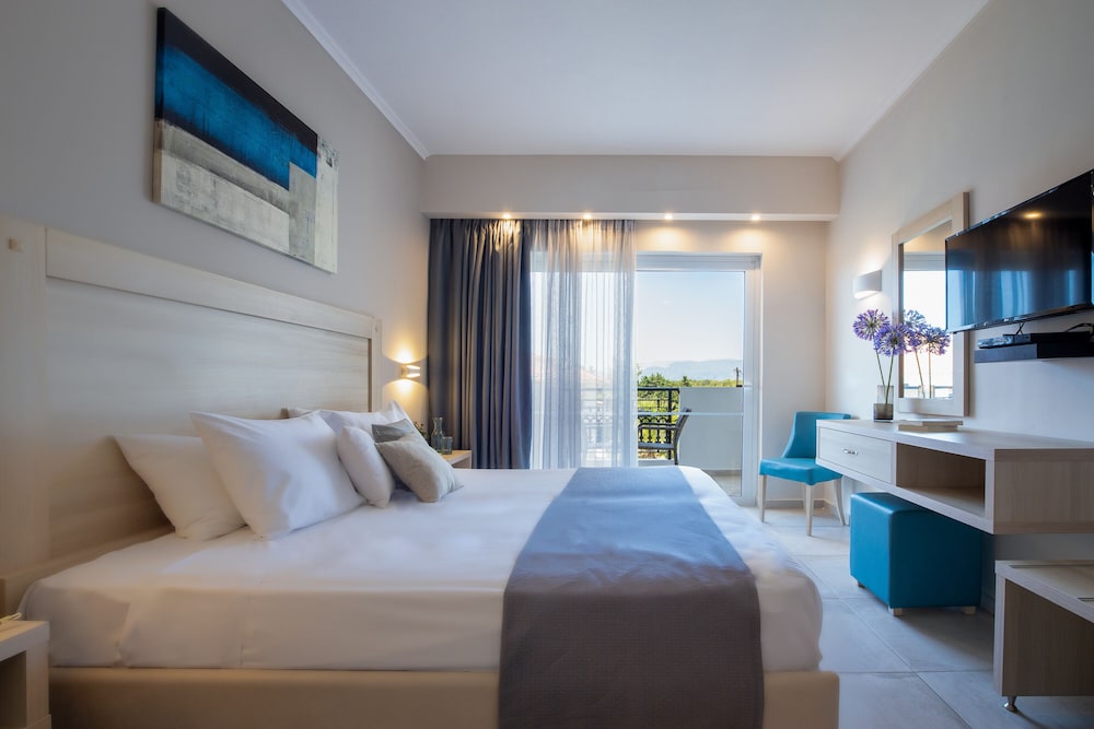 Marelen Hotel — Hotel rooms in Kalamaki (Zakynthos), Ionian Islands