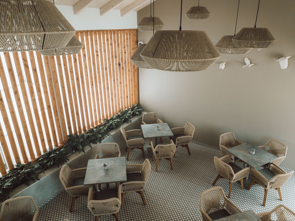 Marelen Hotel — Restaurant & bars in Kalamaki (Zakynthos), Ionian Islands