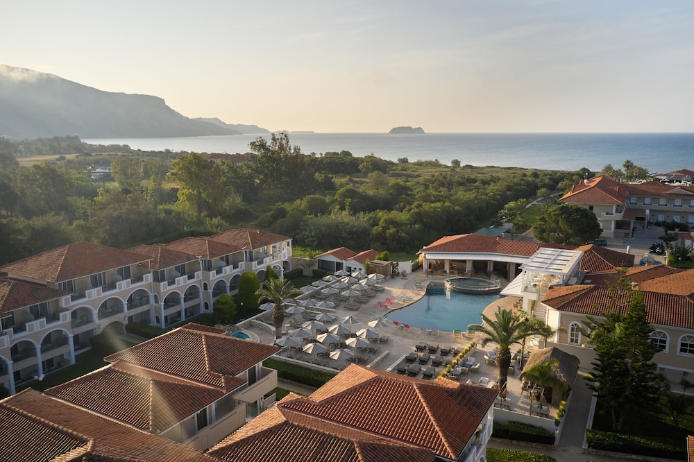 Marelen Hotel — Hotel building in Kalamaki (Zakynthos), Ionian Islands