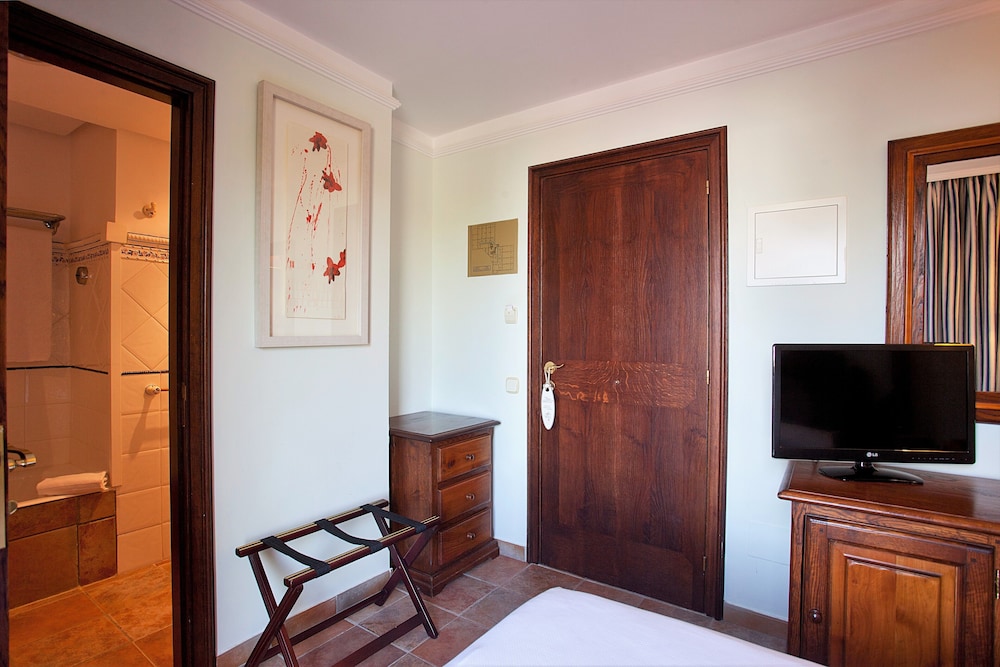 Hotel Cala Sant Vicenç - Adults Only + 16 — Hotel rooms in Puerto Pollensa, Balearic Islands