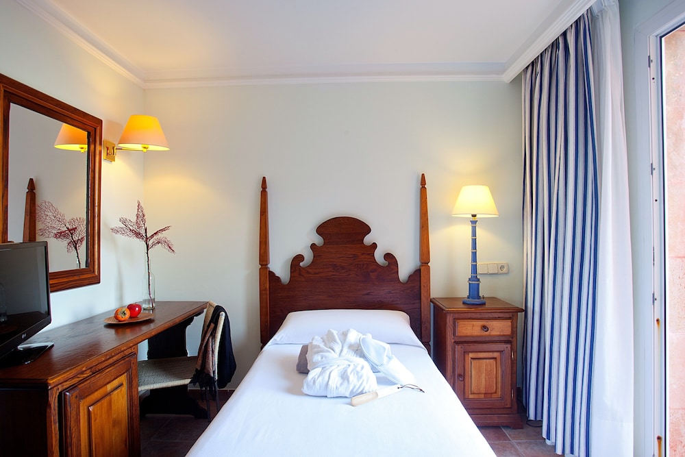 Hotel Cala Sant Vicenç - Adults Only + 16 — Hotel rooms in Puerto Pollensa, Balearic Islands