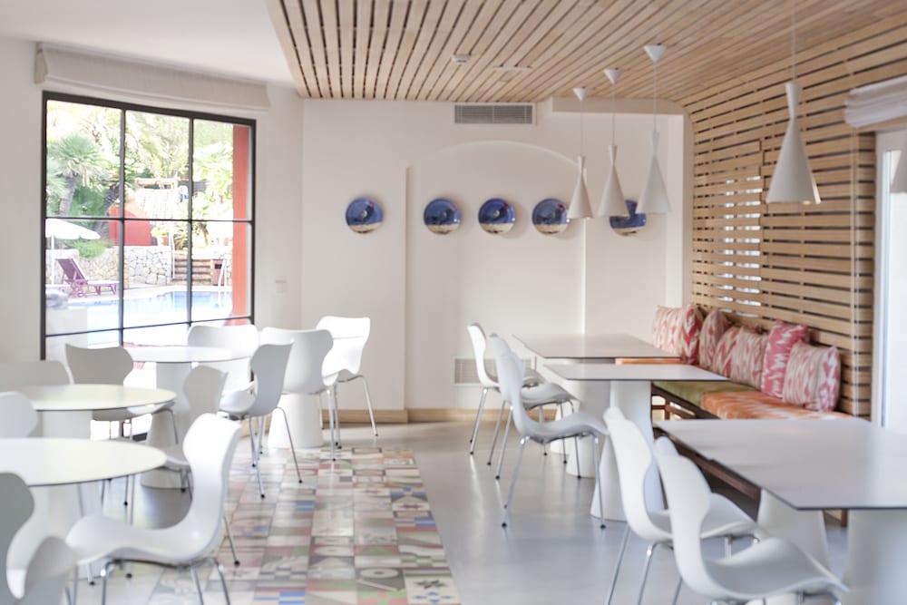 Hotel Cala Sant Vicenç - Adults Only + 16 — Restaurant & bars in Puerto Pollensa, Balearic Islands