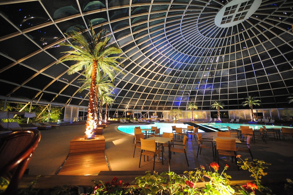 Rodos Palace Hotel — Swimming pool in Rhodes Town, South Aegean