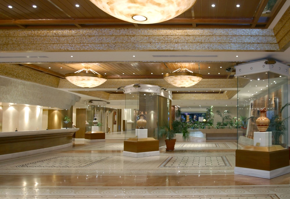 Rodos Palace Hotel — Hotel building in Rhodes Town, South Aegean