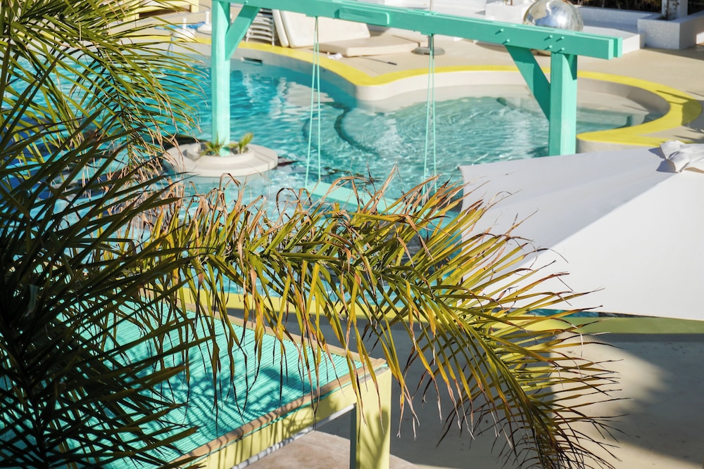 ENDLSS BEACH & DISCO HOTEL IBIZA ADULTS ONLY — Swimming pool in San Antonio, Balearic Islands