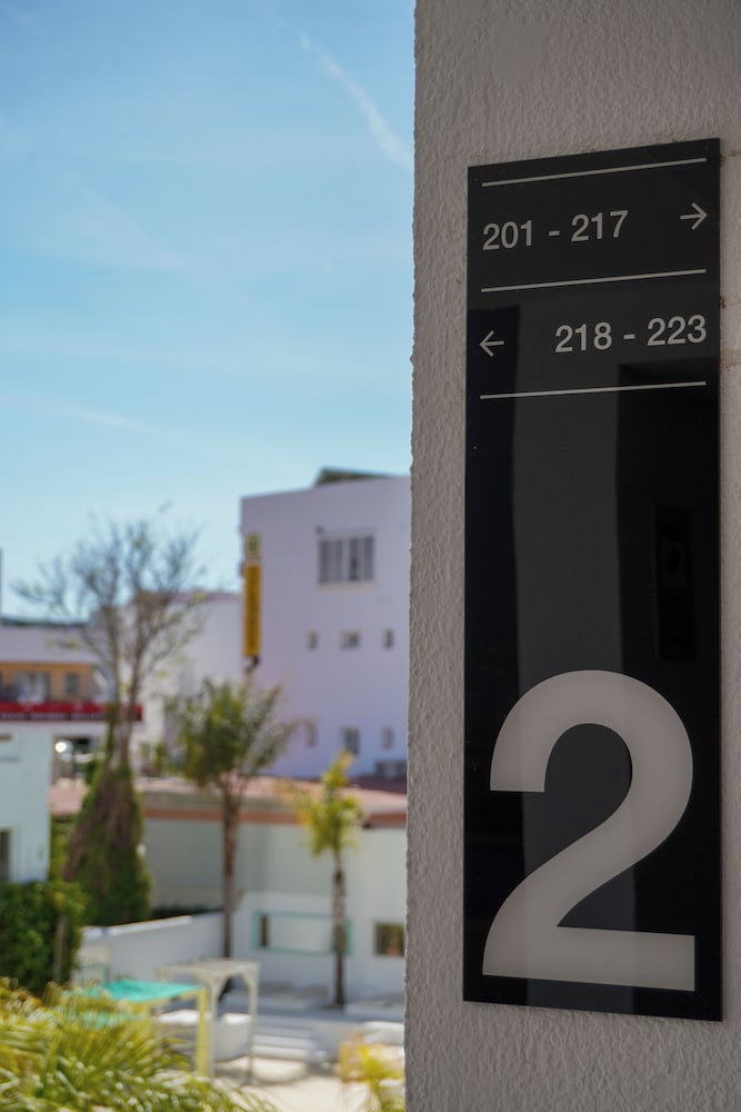 ENDLSS BEACH & DISCO HOTEL IBIZA ADULTS ONLY — Hotel building in San Antonio, Balearic Islands