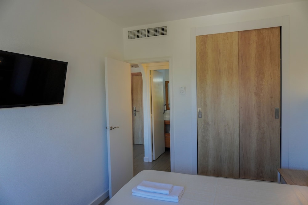 ENDLSS BEACH & DISCO HOTEL IBIZA ADULTS ONLY — Hotel rooms in San Antonio, Balearic Islands
