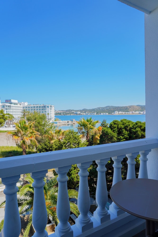 ENDLSS BEACH & DISCO HOTEL IBIZA ADULTS ONLY - zdjęcie 4