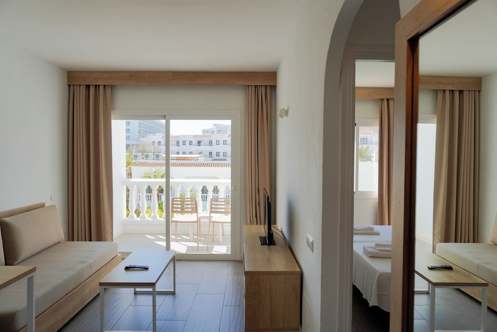ENDLSS BEACH & DISCO HOTEL IBIZA ADULTS ONLY — Hotel rooms in San Antonio, Balearic Islands