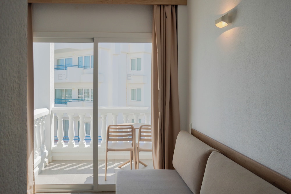 ENDLSS BEACH & DISCO HOTEL IBIZA ADULTS ONLY — Hotel rooms in San Antonio, Balearic Islands