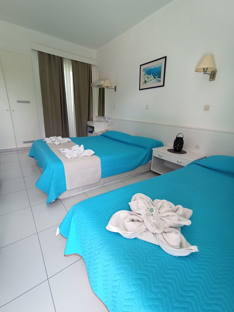 Summer Dream Hotel By Anayia All Inclusive Resorts — Hotel rooms in Theologos, South Aegean